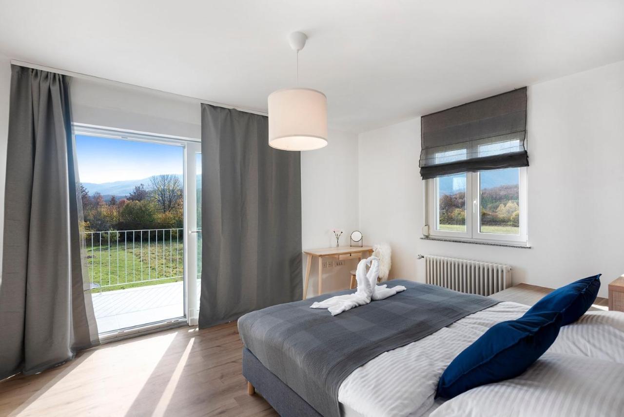 Velebit Lodge Lovinac  외부 사진