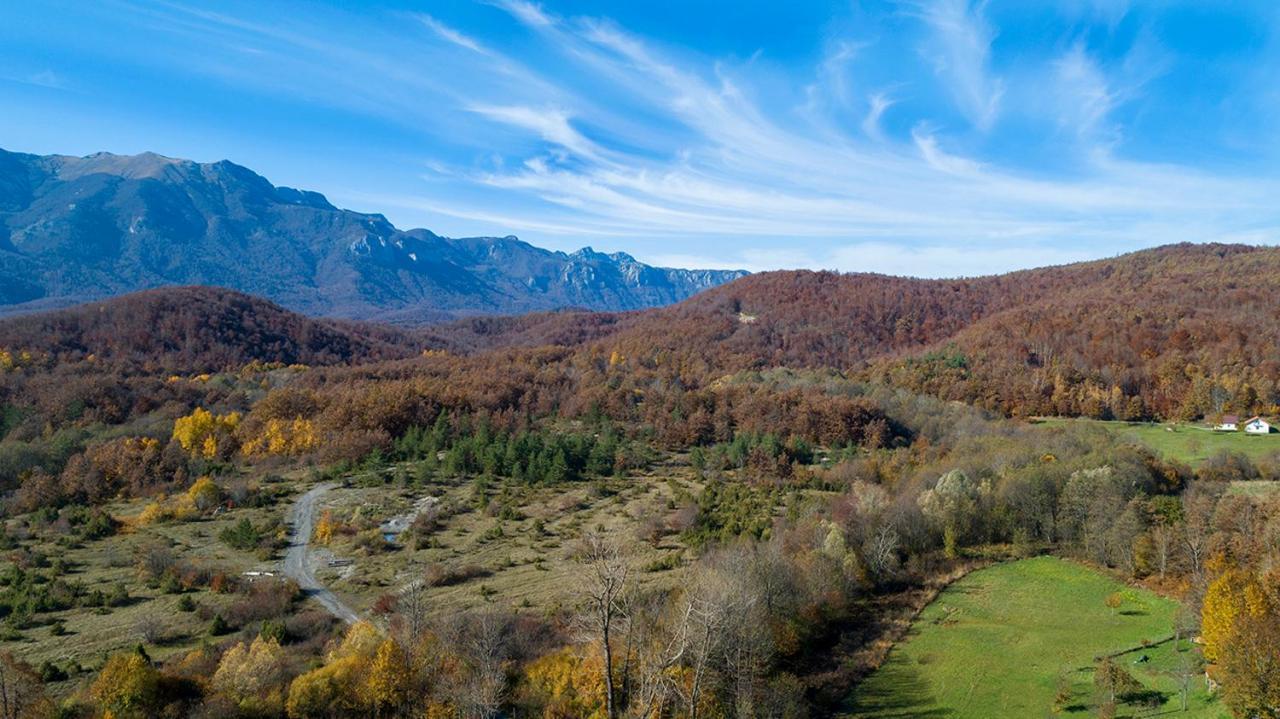 Velebit Lodge Lovinac  외부 사진