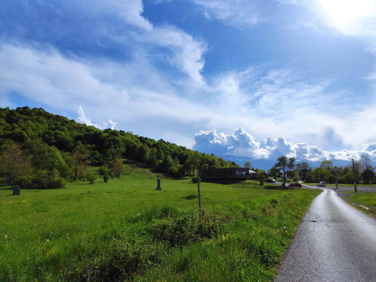 Velebit Lodge Lovinac  외부 사진